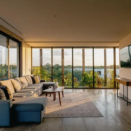 Gorgeous Luxury Unit With Private Pool Apartment
